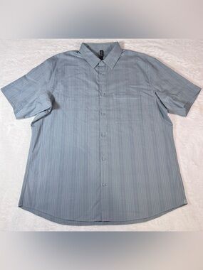 Lululemon Men’s XXL Gray Plaid Short Sleeve Button Down Shirt